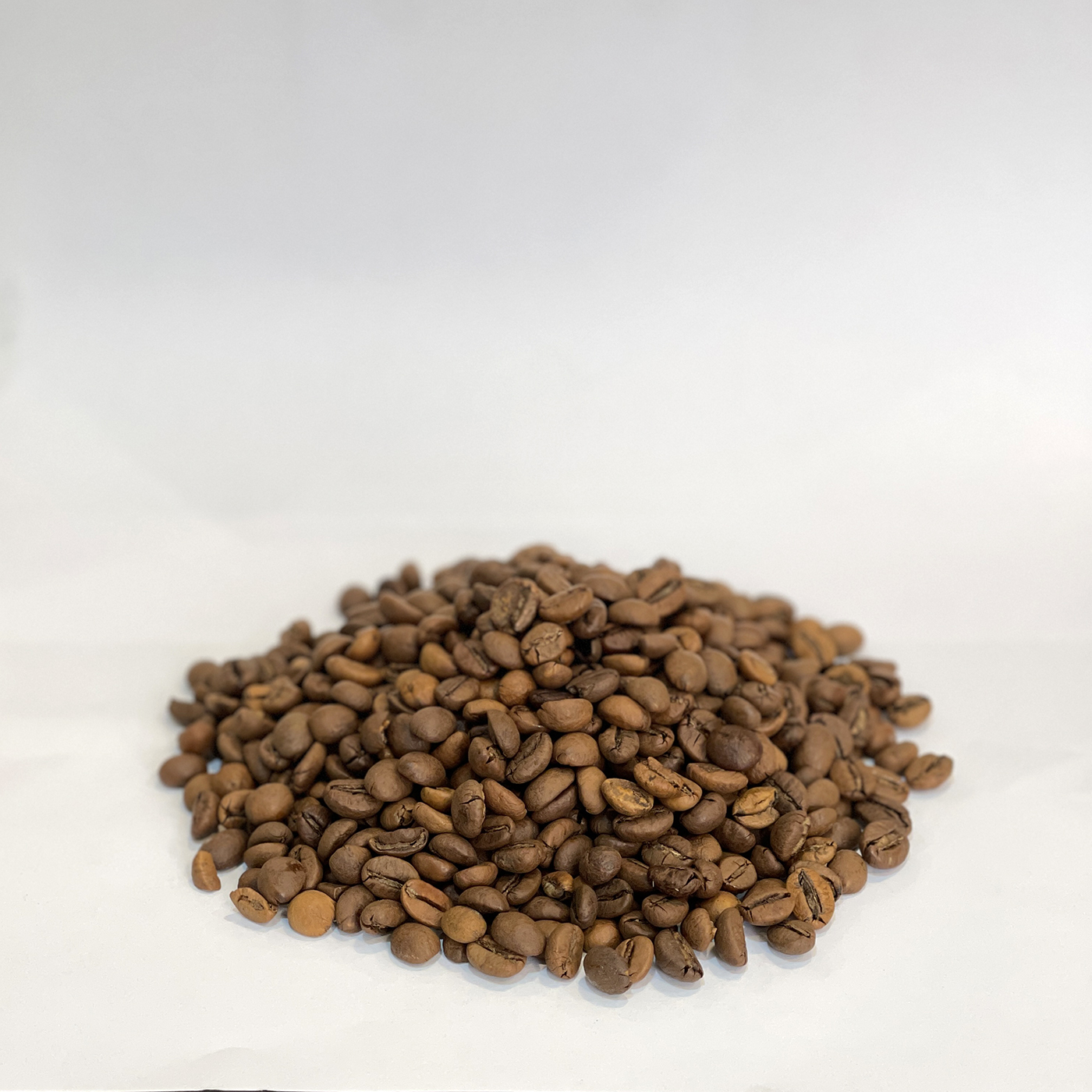 انواع دانه های قهوه روبوستا ممتاز دلاژنت